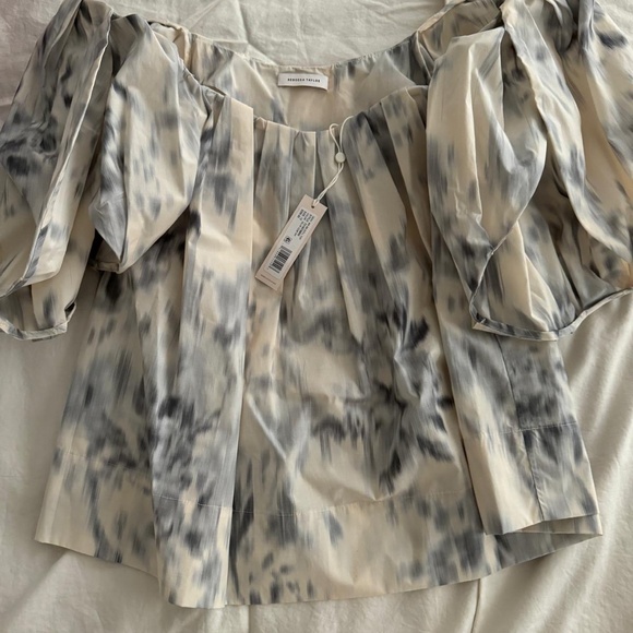 Whisper Rose Tulip Puff-Sleeve Top - Picture 2 of 2